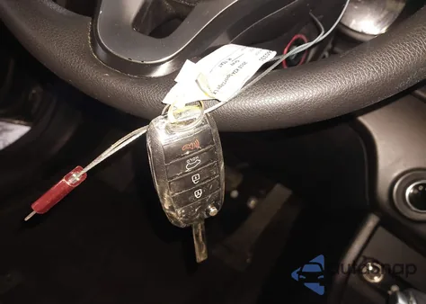 2018 Kia Sportage Lx z USA, uszkodzony, nr VIN KNDPM3AC6J7385327